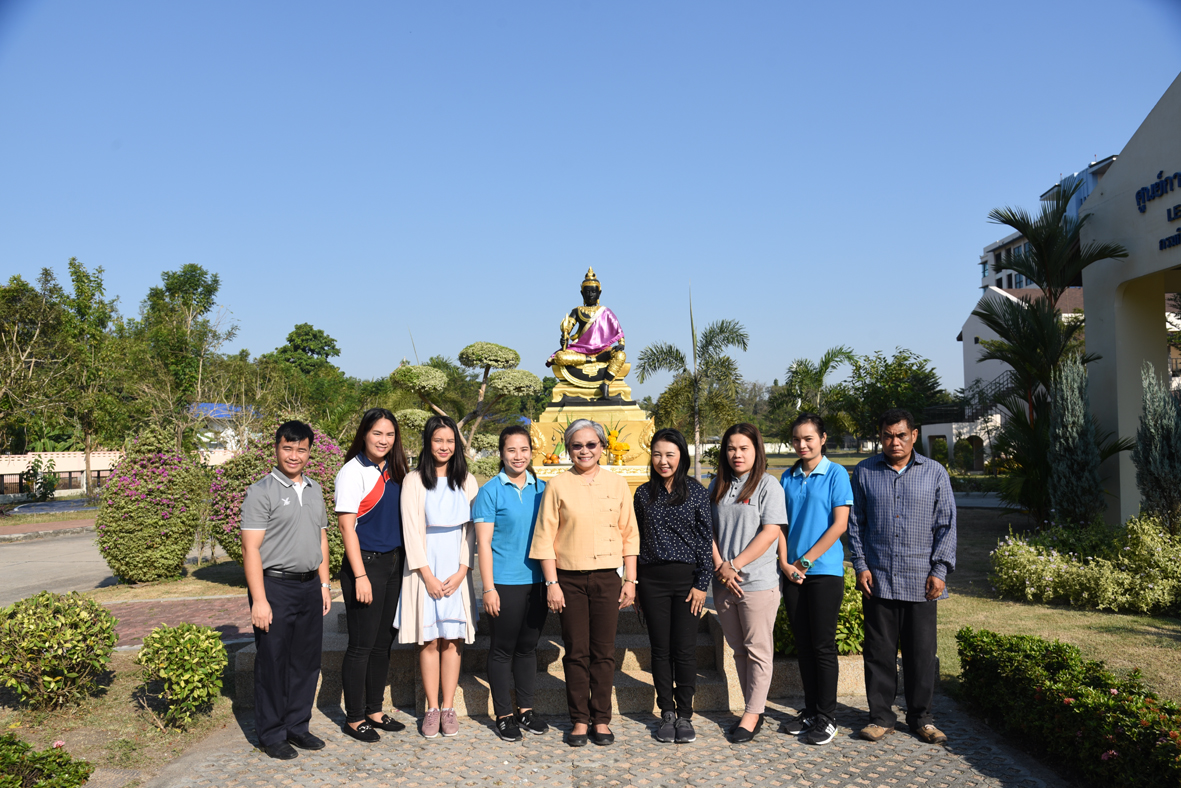 รองอธิบดีกรมกิจการผู้สูงอายุ ร่วมสักการะพระประชาบดี