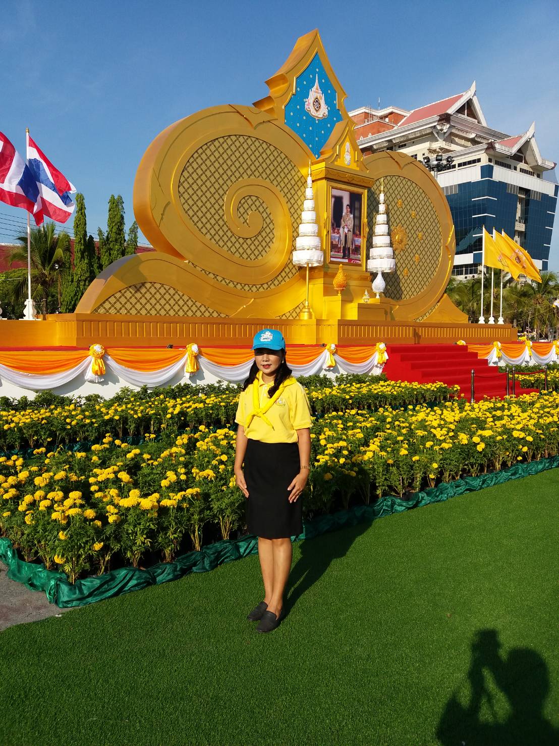 พิธีทำบุญตักบาตร และถวายพระพรชัยมงคลสมเด็จพระเจ้าอยู่หัว เนื่องในโอกาสพระราชพิธีบรมราชาภิเษก พุทธศักราช 2562