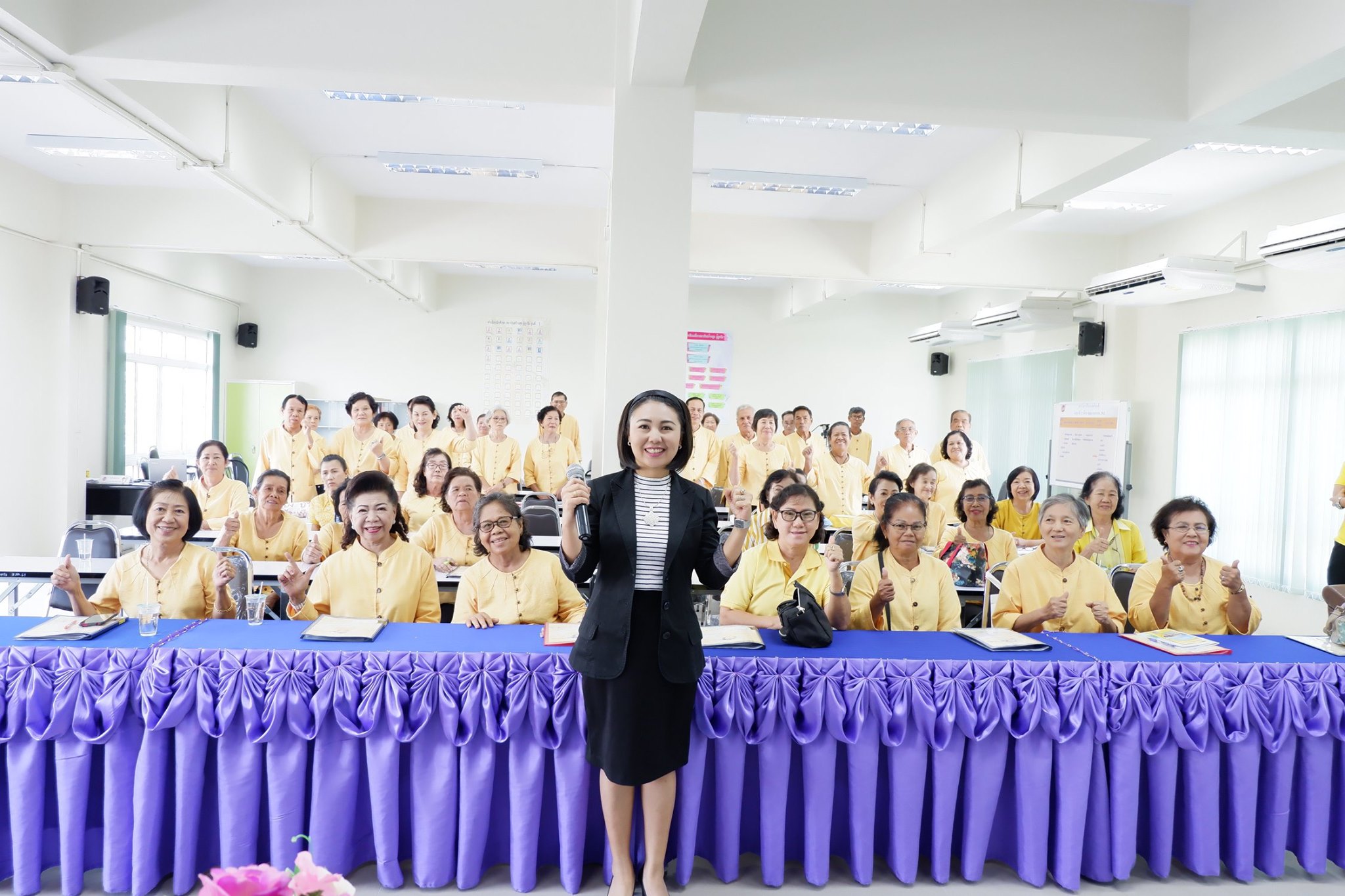 บรรยายให้ความรู้ “หลักการในการใช้ชีวิตของผู้สูงอายุ”