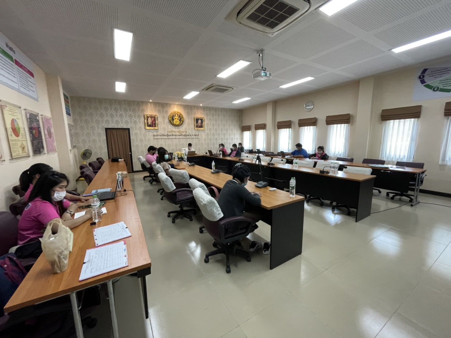 ประชุมเชิงปฏิบัติการโครงการส่งเสริม ประสาน บูรณาการขับเคลื่อนนโยบาย กิจกรรม การพัฒนางานประจำสู่งานวิจัย(R2R) ถอดบทเรียนกระบวนการทำงาน เรื่อง “One Home พม.กับการพัฒนาระบบการให้บริการไปสู่ดิจิทัล”