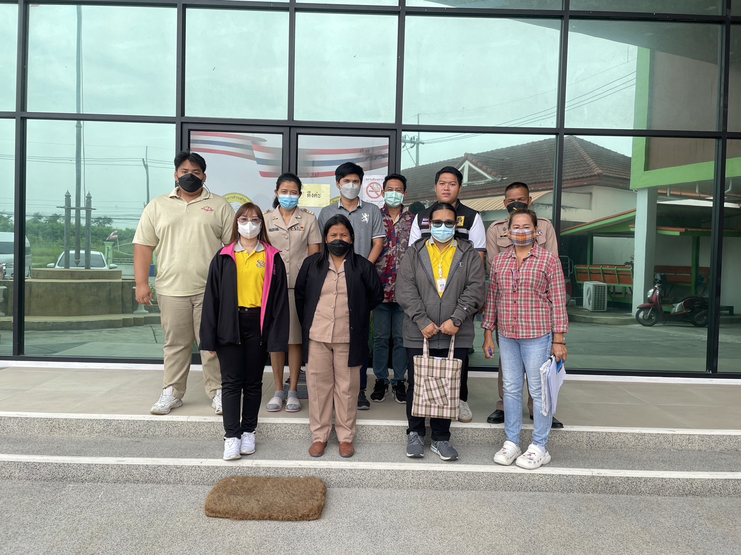 ลงพื้นที่เก็บข้อมูลครัวเรือนกลุ่มเปราะบาง ตำบลมาบไผ่ อำเภอบ้านบึง จังหวัดชลบุรี