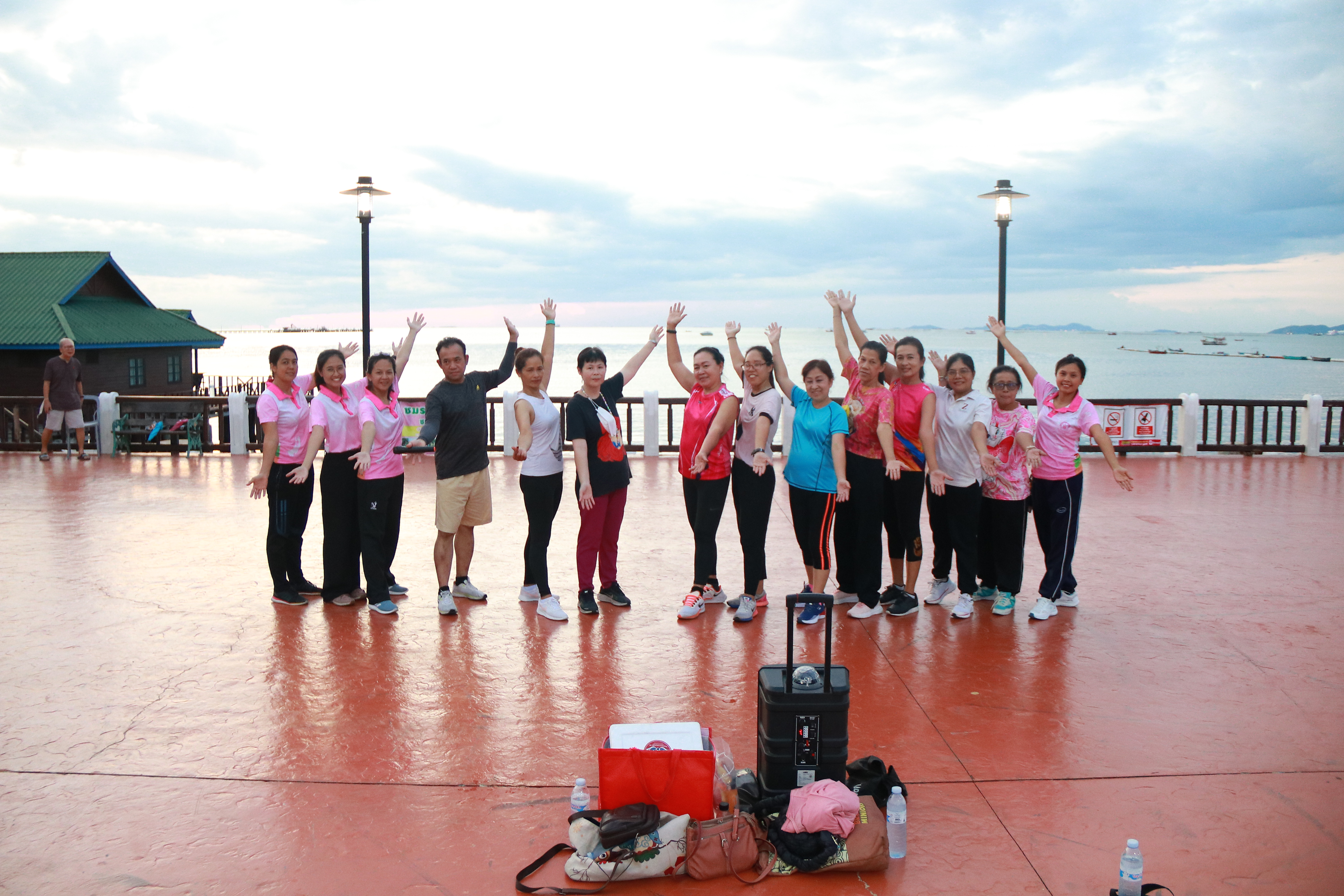 กิจกรรมออกกำลังกายเพื่อสุขภาพ “สร้างสุขทุกวัย สุขภาพดี ชีวีมีสุข” ครั้งที่ 11